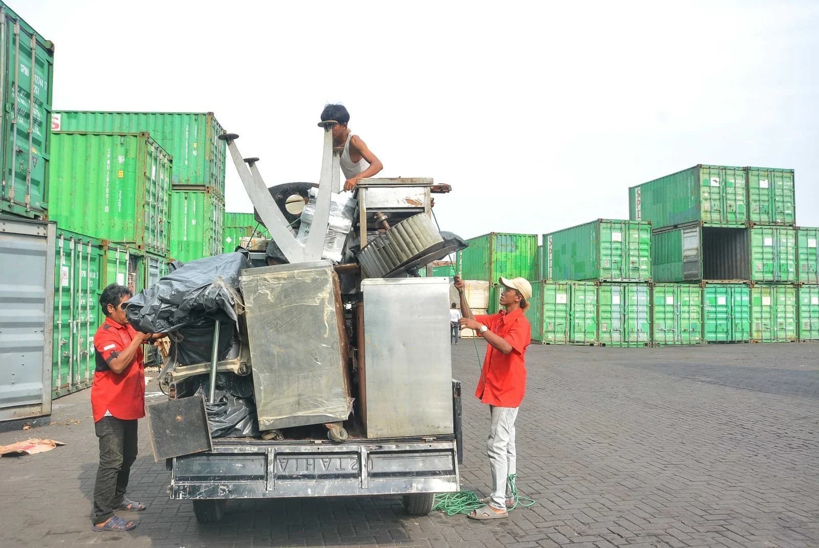 Pengiriman cargo ke Indonesia Timur