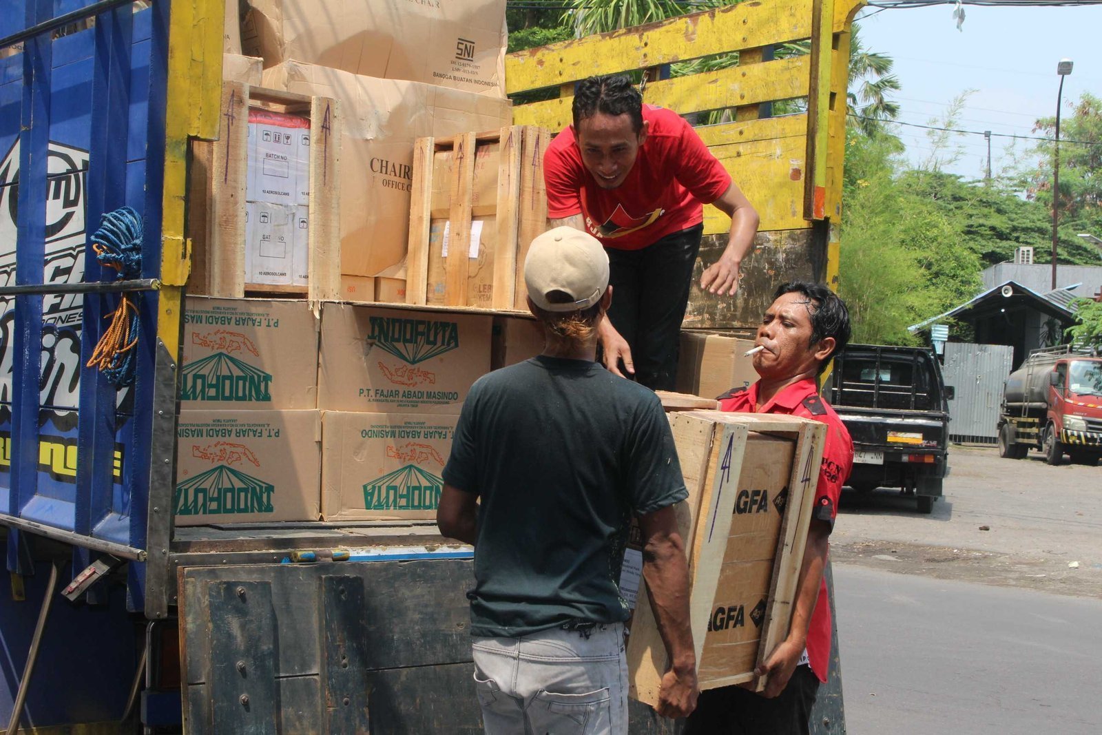 cargo jakarta borong